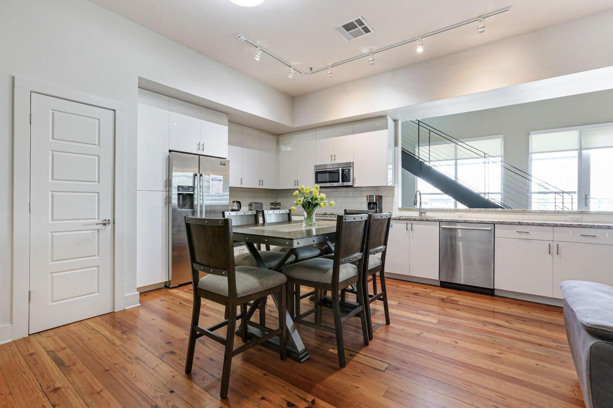 Upscale Condos And Penthouses Close To Canal And Bourbon St New Orleans  Kültér fotó