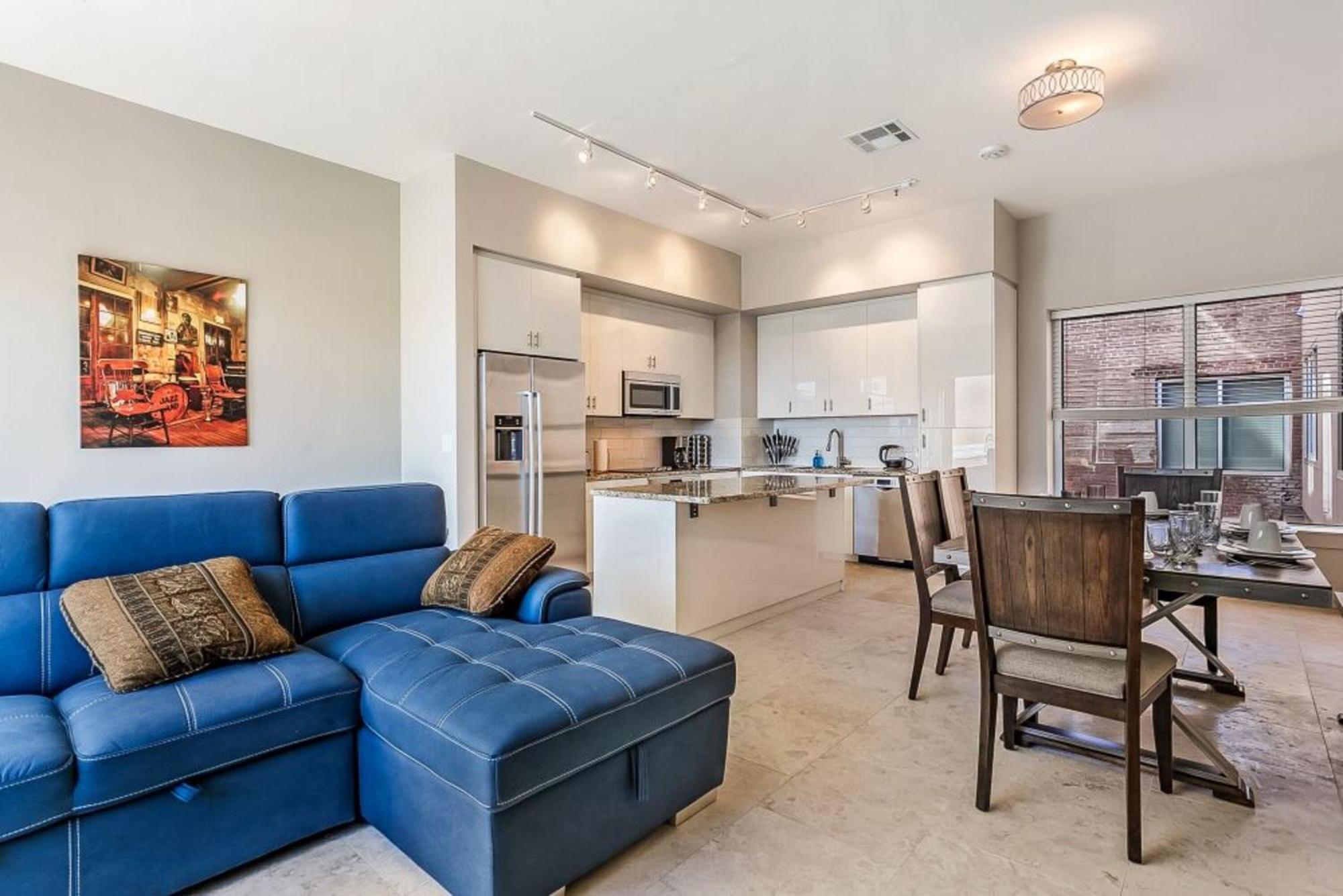 Upscale Condos And Penthouses Close To Canal And Bourbon St New Orleans  Kültér fotó